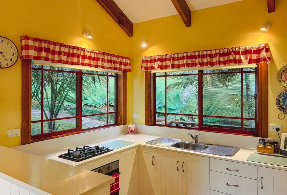 Fully equipped kitchen